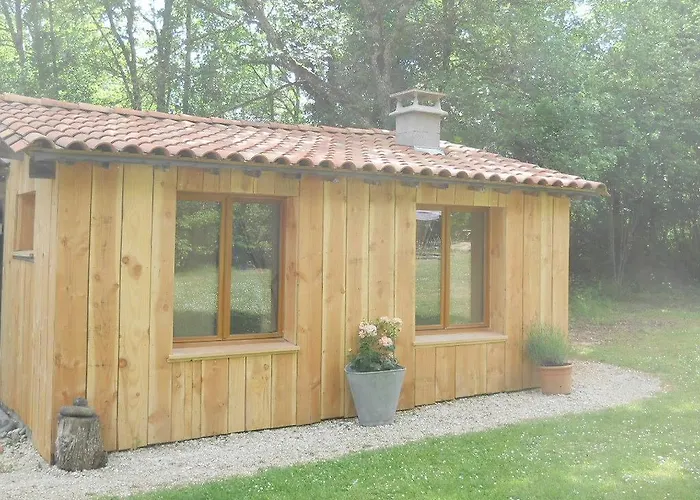 热奈特度假屋 度假居 Paussac-et-Saint-Vivien